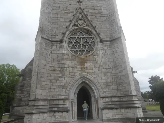 A view at St. Margaret's Church (Eglwys St Margaret), photographed during the visit.