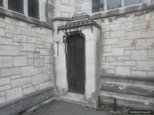 A view at St. Margaret's Church (Eglwys St Margaret), photographed during the visit.